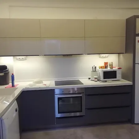 Villa Ev Konforunu Aratmayacak Havuzlu Villa
