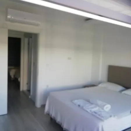 Ev Konforunu Aratmayacak Havuzlu Villa Kusadası